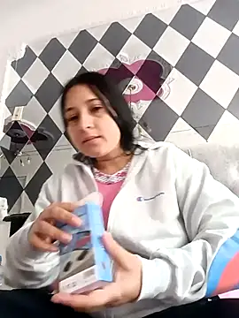 Juanamd1 online show from February 2026 12:27:01 PM