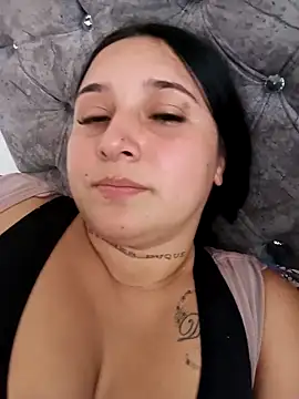 Juanamd1 online show from February 2026 09:06:01 PM