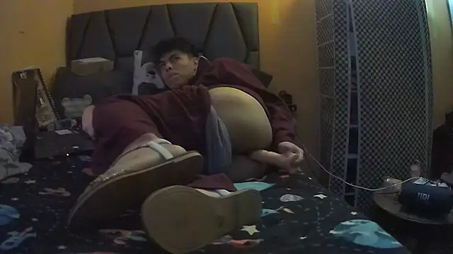 diegotorresd2312 online show from November 2025 05:56:02 AM