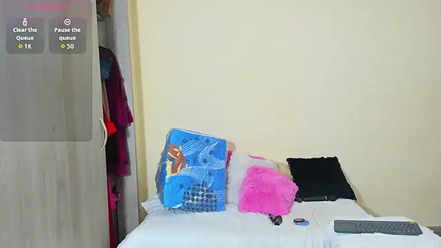 ValeryJohanson  online show from April 2026 09:43:02 PM