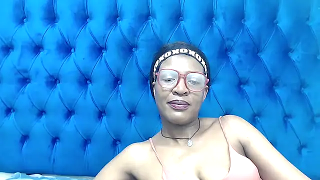 SpicyQueenxxxx online show from March 2026 04:23:02 PM