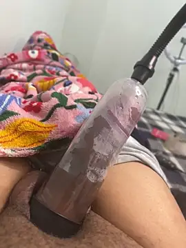 Snapshot of king_cum_ chatting on April 2026 01:37:02 PM king cum online show from April 2026 01:37:02 PM