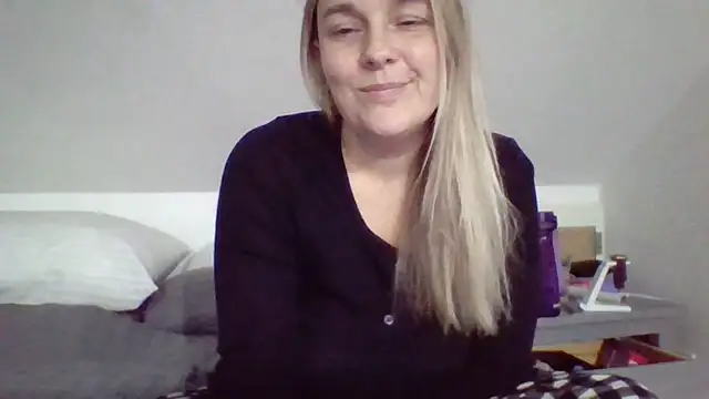 scrummymummy2 online show from January 2026 09:51:02 PM