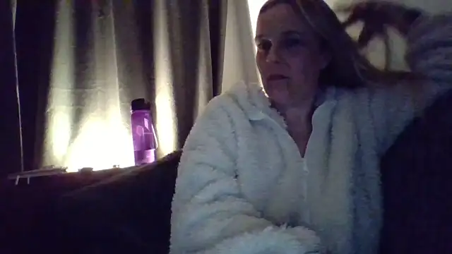 scrummymummy2 online show from April 2026 10:05:02 PM