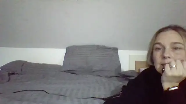 scrummymummy2 online show from January 2026 09:13:01 PM