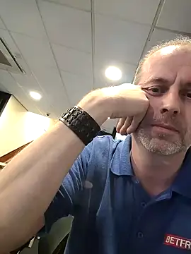 JulianJ50 online show from March 2026 08:55:01 PM