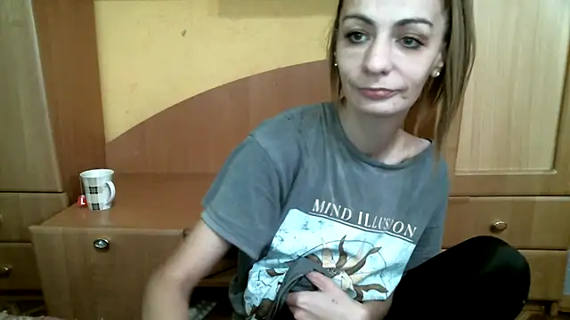 DennisXCaroll online show from December 2025 08:08:01 AM