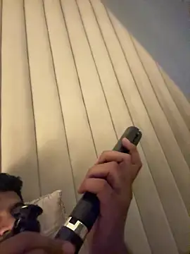 Snapshot of shrreyyyy chatting on February 2026 08:51:01 PM shrreyyyy online show from February 2026 08:51:01 PM