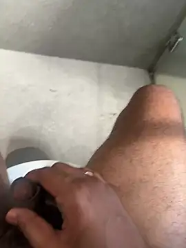 Snapshot of shrreyyyy chatting on March 2025 04:24:02 AM shrreyyyy online show from March 2025 04:24:02 AM