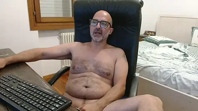 Snapshot of newsimo74 chatting on July 2026 07:10:02 PM newsimo74 online show from July 2026 07:10:02 PM