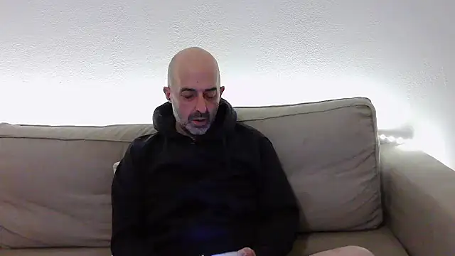 newsimo74 online show from February 2025 05:04:01 AM