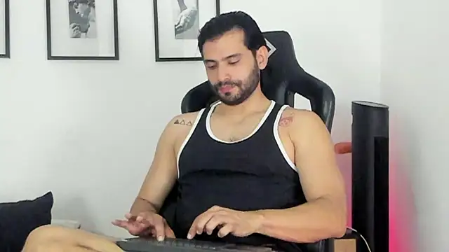 Snapshot of Dereck_vega chatting on July 2026 01:07:02 PM Dereck vega online show from July 2026 01:07:02 PM
