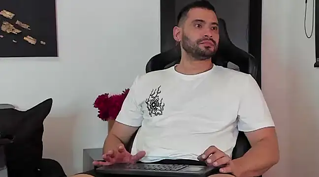 Snapshot of Dereck_vega chatting on February 2025 09:14:02 PM Dereck vega online show from February 2025 09:14:02 PM