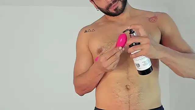 Snapshot of Dereck_vega chatting on September 2025 03:23:02 PM Dereck vega online show from September 2025 03:23:02 PM