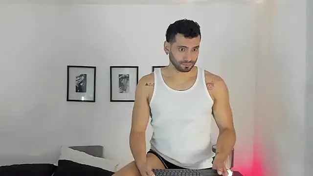 Snapshot of Dereck_vega chatting on October 2025 09:22:01 PM Dereck vega online show from October 2025 09:22:01 PM