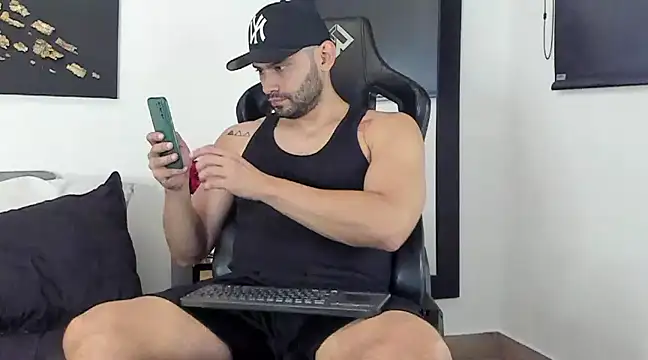 Snapshot of Dereck_vega chatting on February 2025 10:59:01 PM Dereck vega online show from February 2025 10:59:01 PM