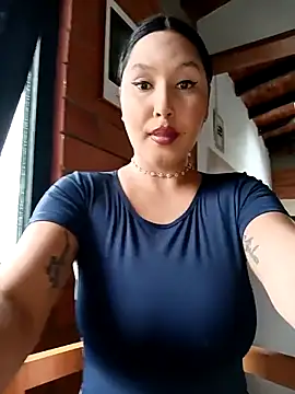 SamaraJay1 online show from October 2025 04:59:02 PM