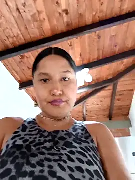 SamaraJay1 online show from November 2025 04:18:01 PM