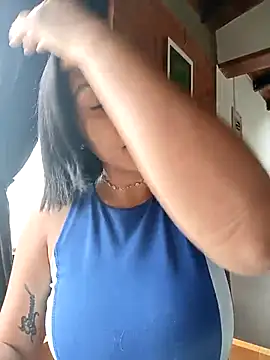 SamaraJay1 online show from November 2025 04:00:02 PM