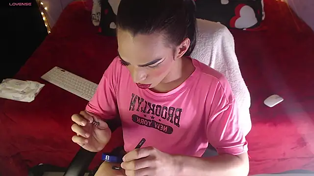 MARGOTFERRER online show from November 2025 05:11:02 AM