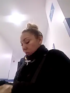 coral smitth online show from November 2025 05:12:01 AM