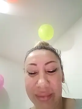 coral smitth online show from November 2025 04:12:01 PM