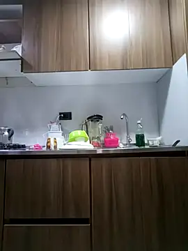 coral smitth online show from March 2026 06:15:01 PM