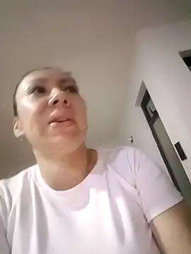 coral smitth online show from October 2025 06:52:02 PM
