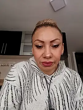 coral smitth online show from March 2025 06:09:01 PM