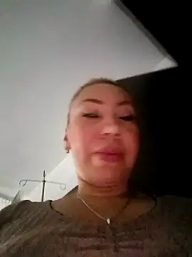 coral smitth online show from November 2025 03:05:01 PM