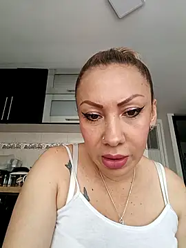 coral smitth online show from March 2025 07:18:01 PM