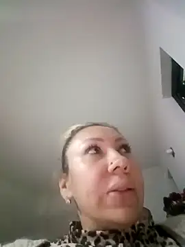 coral smitth online show from November 2025 06:56:02 PM