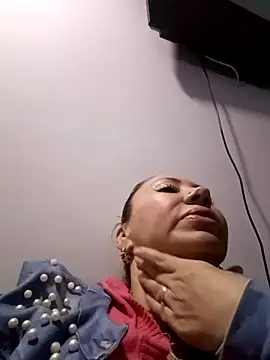 coral smitth online show from November 2025 01:21:02 AM