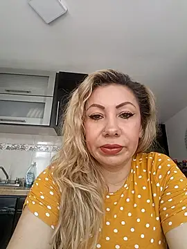 coral smitth online show from September 2025 06:25:01 PM
