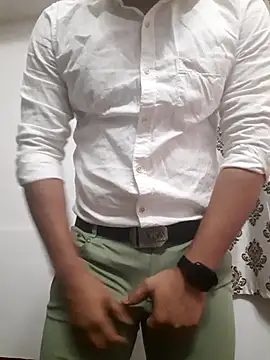 Guyinshortss online show from March 2026 08:21:01 PM