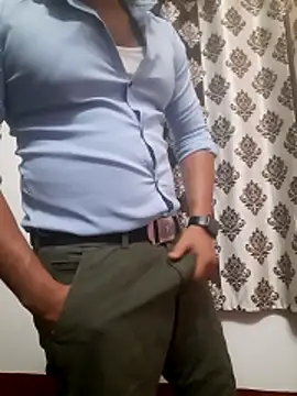 Guyinshortss online show from April 2026 08:09:02 PM