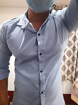 Snapshot of Guyinshortss chatting on November 2025 08:03:02 PM Guyinshortss online show from November 2025 08:03:02 PM