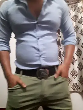 Guyinshortss online show from April 2026 07:53:01 PM