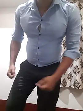 Snapshot of Guyinshortss chatting on February 2026 07:11:01 PM Guyinshortss online show from February 2026 07:11:01 PM