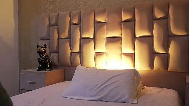 EmmaTorres  online show from November 2025 07:36:02 PM