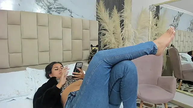 EmmaTorres  online show from February 2026 08:09:02 PM