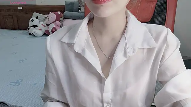 TrinhH Nabbi online show from April 2026 02:41:02 PM