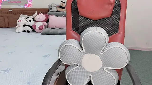 TrinhH Nabbi online show from April 2026 01:48:01 PM