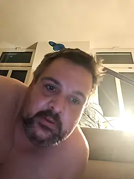 Snapshot of Ronny2510 chatting on December 2025 09:29:01 PM Ronny2510 online show from December 2025 09:29:01 PM