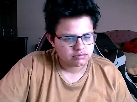 tatsumi nao online show from December 2025 08:47:01 PM