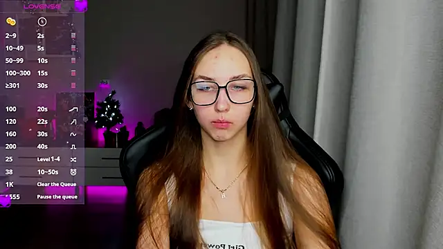 Sm0ly online show from December 2024 01:58:01 AM