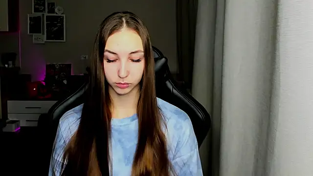 Snapshot of Sm0ly chatting on December 2025 02:54:02 AM Sm0ly online show from December 2025 02:54:02 AM