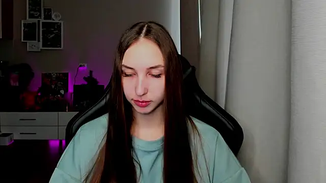 Sm0ly online show from April 2026 02:03:02 AM