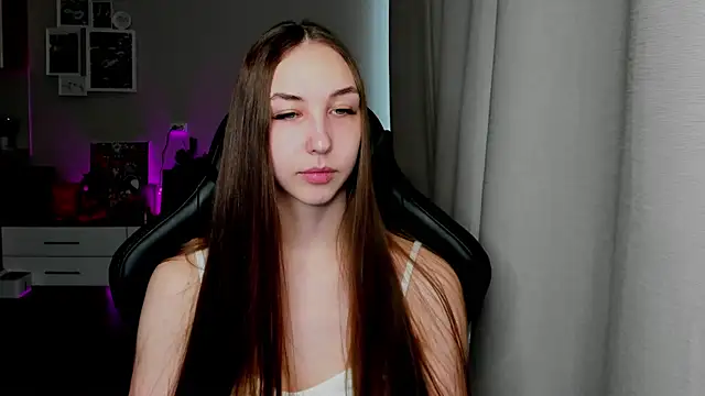Sm0ly online show from May 2026 02:48:01 AM