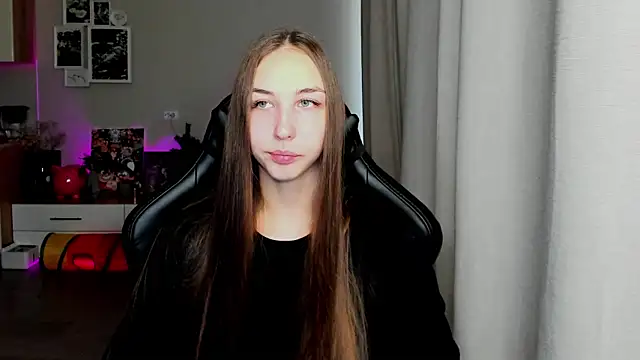 Sm0ly online show from September 2025 01:44:02 AM